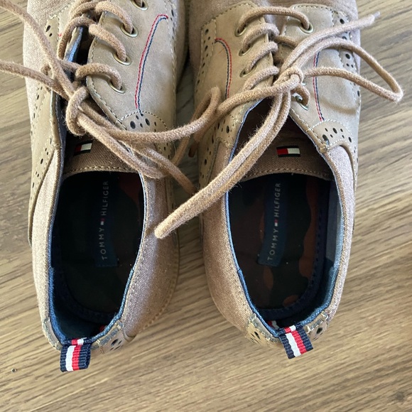 Tommy Hilfiger Michael Tan Saddle Oxford Shoe Size 4 - Picture 7 of 9